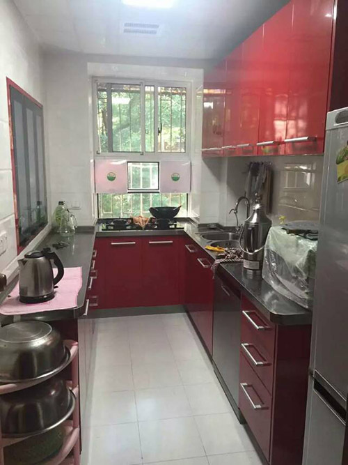 湖南行政學(xué)院中國(guó)紅不銹鋼櫥柜成功案列