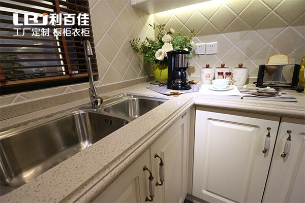 現(xiàn)在最流行的整體櫥柜臺(tái)面，哪款是你最喜歡的？