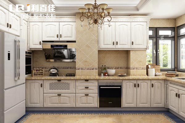 石材櫥柜和木質(zhì)櫥柜兩難擇，看利百佳怎么幫你選!