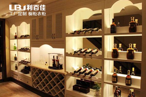 酒柜定制需要注意哪些地方？看這里你就知道了