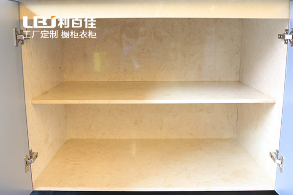 石材櫥柜市場變化不斷，企業(yè)靜觀還是尋求突破？