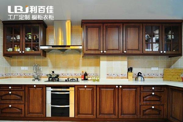 定制櫥柜多少錢？